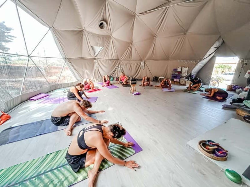 Guia: Albufeira Dome Vinyasa Yoga Classes with Lulushanti - The Practice and Its Benefits