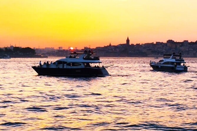 Guided Bosphorus Sunset Cruise on Luxurious Yacht - Small Group Cruise - An In-Depth Look at the Bosphorus Sunset Cruise