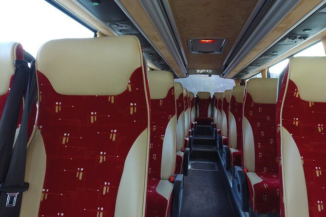 Guided Day Tour of Giant's Causeway from Belfast by Comfortable Coach - Practical Considerations for Your Day