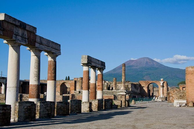 Guided Day Tour of Pompeii and Herculaneum with Light Lunch - What the Tour Offers