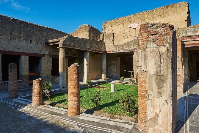 Guided Day Tour of Pompeii and Herculaneum with Light Lunch - FAQs