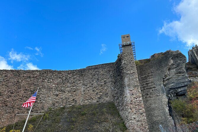 Guided Hike Along the Niagara River Gorge to Power Plant Ruins - Key Points