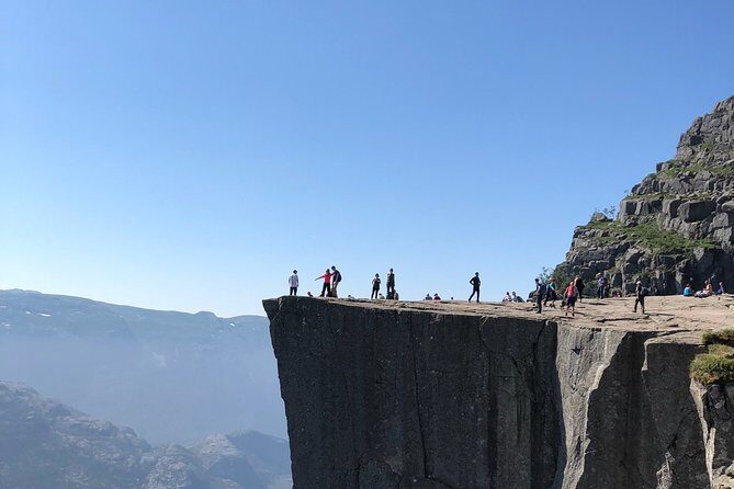 Guided hike to Pulpit Rock Preikestolen - How the day unfolds