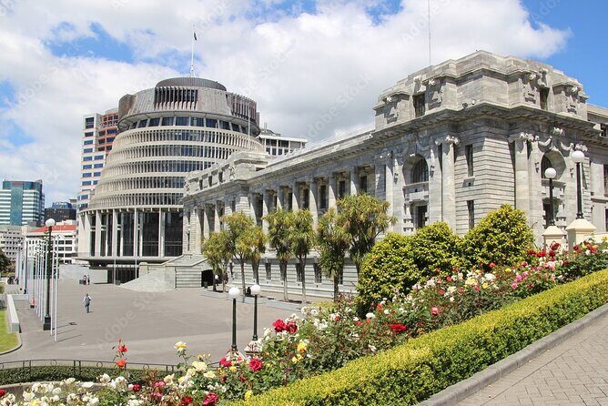 Guided Small Group Walking Tour in Wellington - Starting Point: Wellington Railway Station
