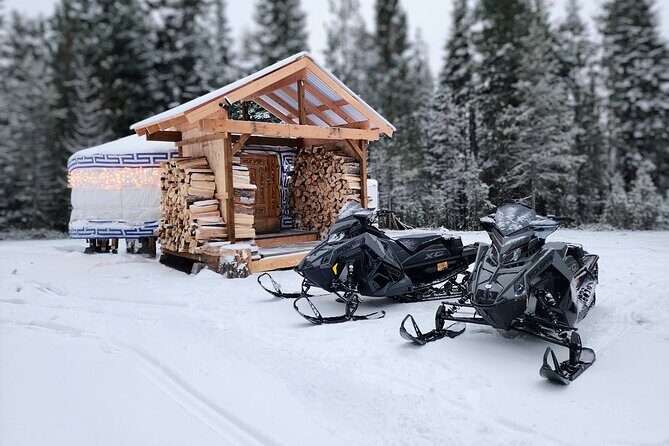 Guided Snowmobile Tours In The National Volcanic Monument - A Detailed Look at the Snowmobile Tour Experience
