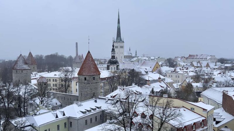 Guided Tallinn Old Town Winter Walk - Exploring Tallinn’s Charm on a Winter Walk: A Review of the Guided Old Town Tour