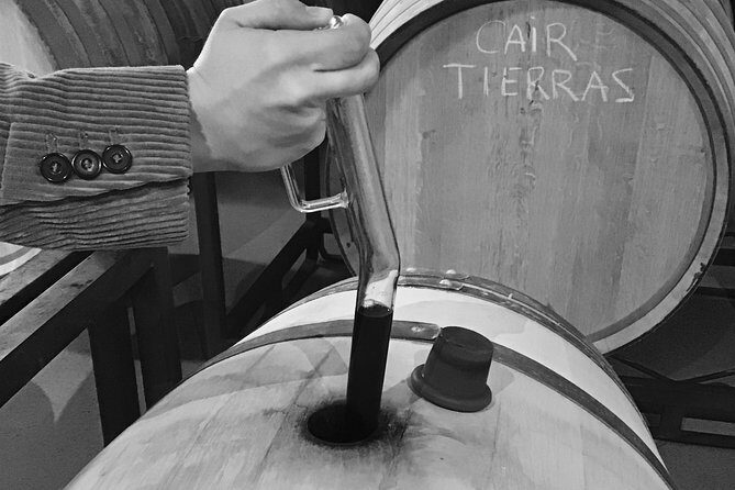 Guided tour glass in hand with wine tasting directly from the barrel - FAQs