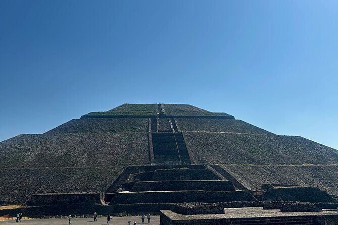Guided Tour in the Pyramids of Teotihuacan with Breakfast - The Experience in Real Terms