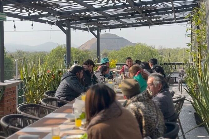 Guided Tour in the Pyramids of Teotihuacan with Breakfast - FAQ