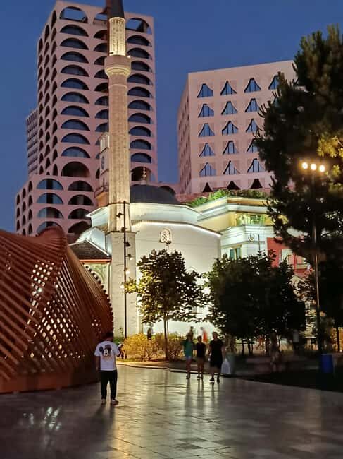 Guided tour in Tirana - discoveries, history, culture (in FRENCH) - FAQ