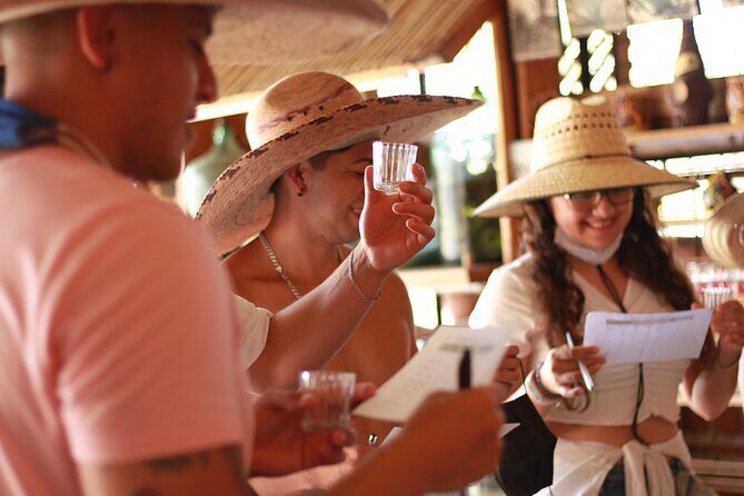 Guided tour of an ancestral Mezcal distillery with transport - Key Points