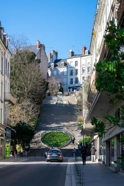 Guided tour of Blois - The Itinerary and Its Charm