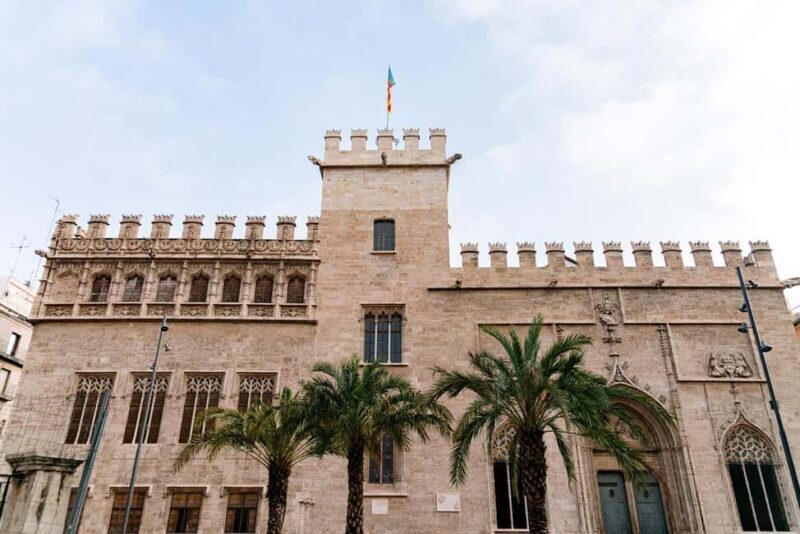 Guided tour of downtown Valencia + Silk Exchange - The Experience on the Ground