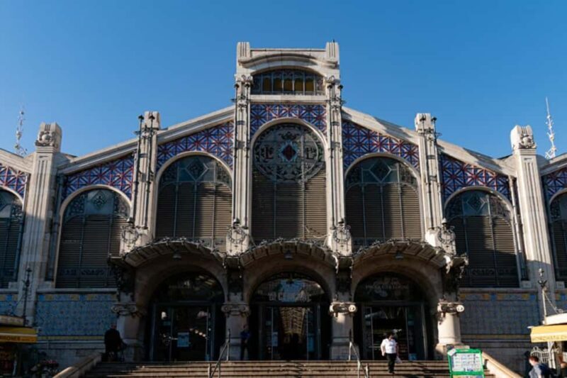 Guided tour of downtown Valencia + Silk Exchange - Is This Tour Worth It?