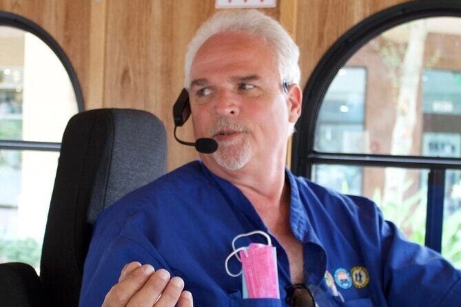 Guided Tour of Naples on a Vintage Trolley (Hop on - Hop off) - What the Tour Offers and How It Works