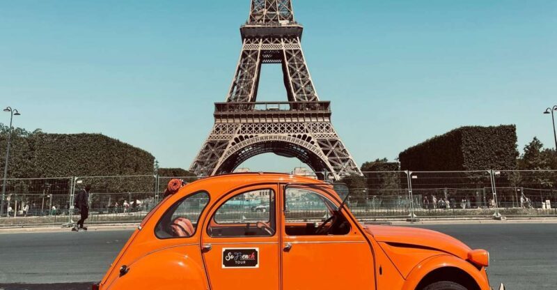 Guided Tour of Paris in Citroën 2CV - An In-Depth Look at the Tour Experience