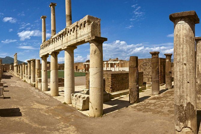 Guided tour of Pompeii - Why a Guided Tour Makes a Difference