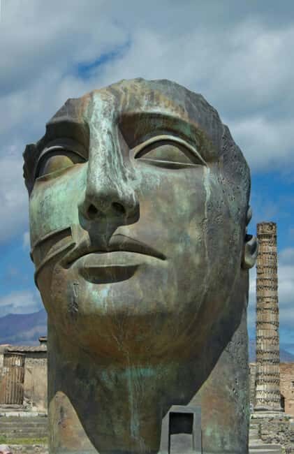 Guided tour of Pompeii ruins and Naples historic center - Key Points