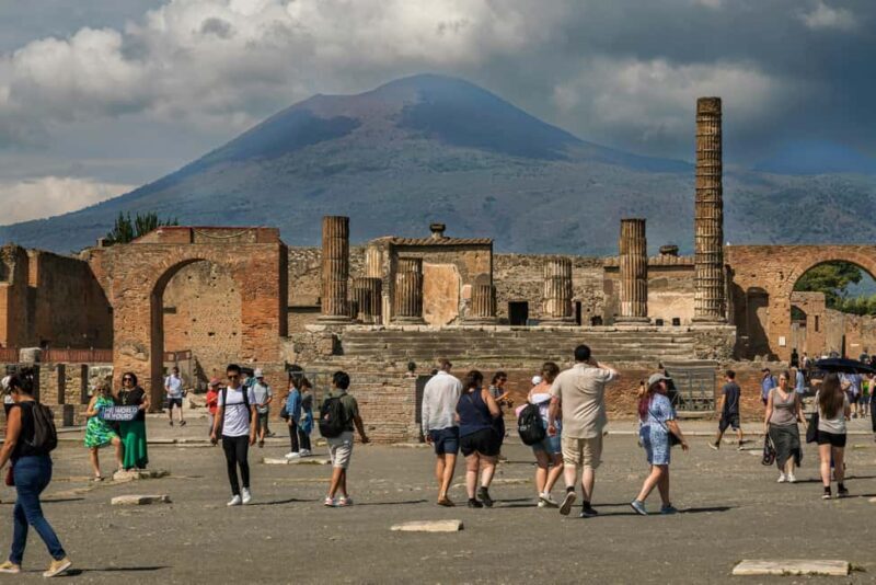 Guided tour of Pompeii ruins and Naples historic center - What to Expect from This Tour