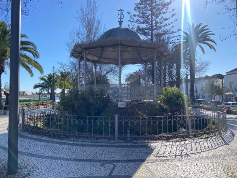 Guided tour of Tavira with tasting - Key Points