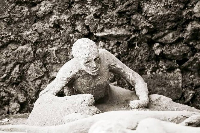 guided tour of the archaeological excavations of Pompeii - Introduction to the Pompeii Guided Tour
