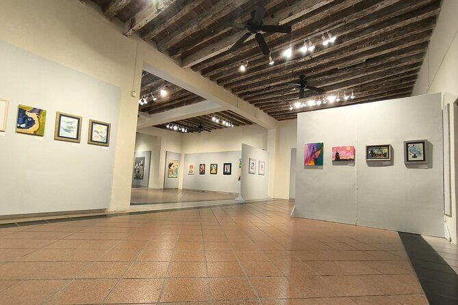 Guided tour of the art galleries of the Historic Center - Frequently Asked Questions