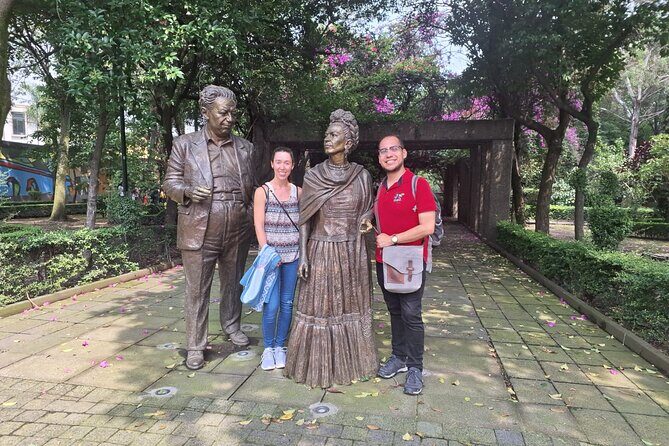 Guided tour of the Coyoacán neighborhood and the Leon Trotsky museum - Frequently Asked Questions