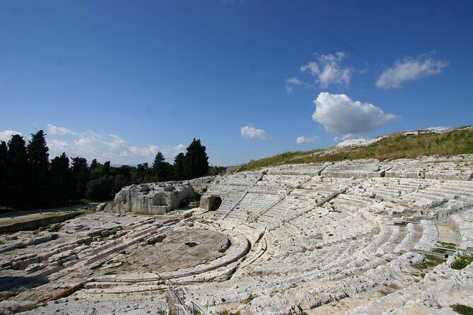 Guided tour of the Greek Theater and the Neapolis of Syracuse - An In-Depth Look at the Tour Experience
