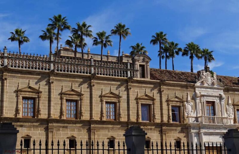 Guided tour of the Macarena neighborhood - The Value of the Experience