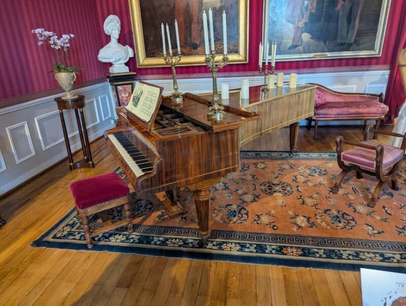 Guided tour of the royal château of Amboise - FAQ about the Château Royal dAmboise Guided Tour