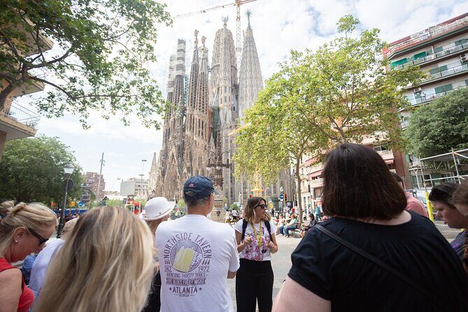 Guided Tour Sagrada Familia and Park Guell - Who Should Book This Tour?