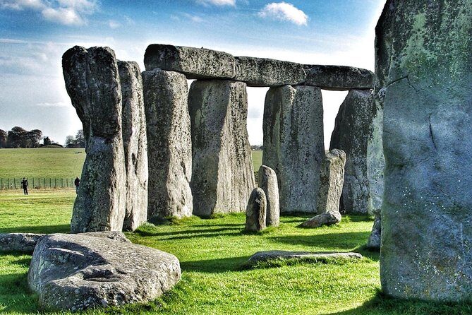 Guided tour to Bath & Stonehenge from Cambridge by Roots Travel. - How It Feels to Travel with Roots Travel