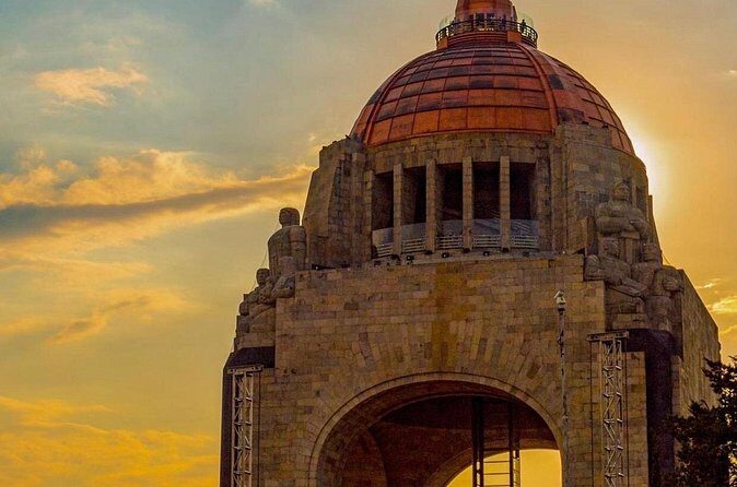 Guided Tour Visiting Historical Monuments at Night - FAQs