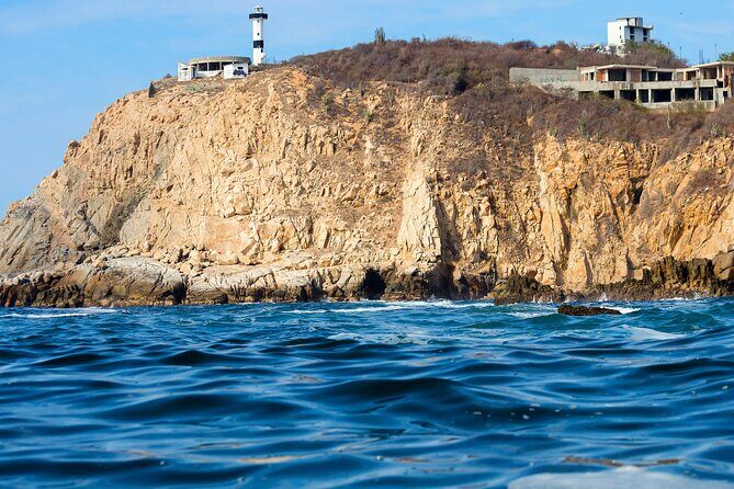 Guided Tours of the 7 Bays of Huatulco Oaxaca in Catamaran - The Experience: What to Expect and How It Feels