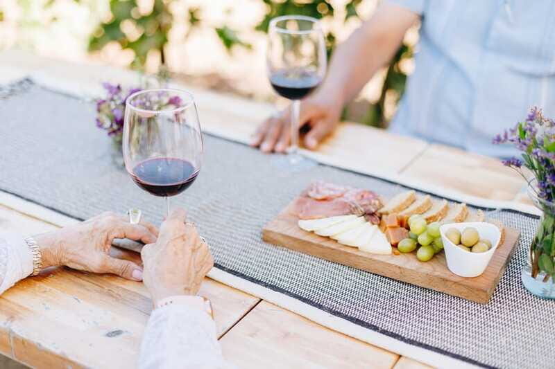 Guided Vineyard Tour with Wine Tasting at Rondo del Valle - Who is this tour best suited for?