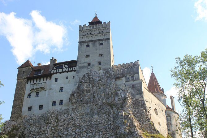Guided visit in Spanish to the Castle of Dracula in Bran (native Spanish guide). - Who Should Consider This Tour?