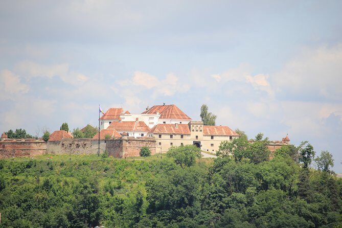 Guided visit in Spanish to the medieval center of Brasov (native Spanish guide). - A Deep Dive into the Brasov Tour Experience