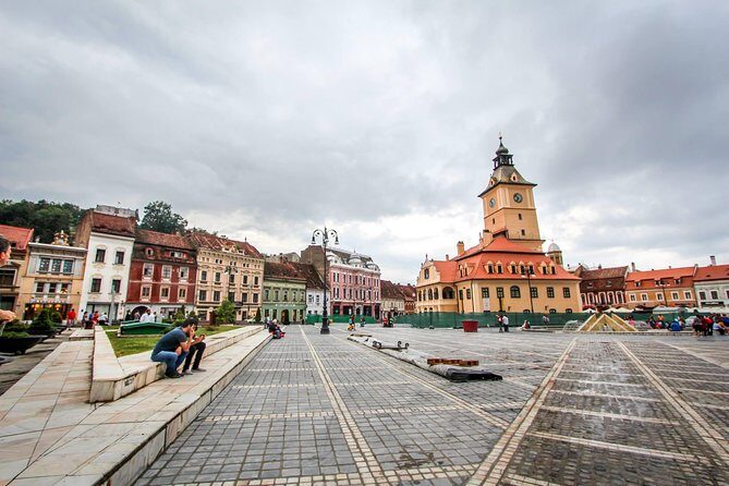 Guided visit in Spanish to the medieval center of Brasov (native Spanish guide). - The Worth of the Price