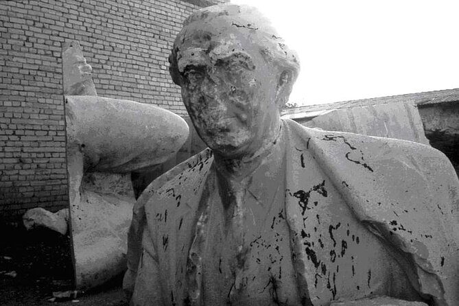 Guided Walking Tour: Dictator's Footprints Enver Hoxha in Tirana - A Closer Look at the Itinerary