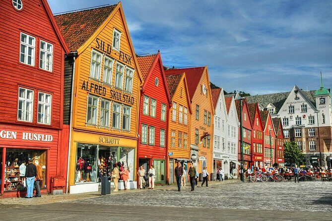 Guided Walking Tour in Bergen - Exploring Bergen on Foot: A Guide to the Guided Walking Tour