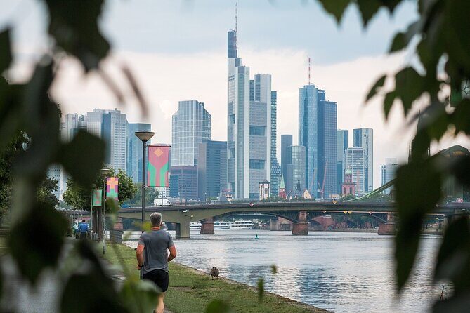 Guided Walking Tour in Frankfurt - Key Points