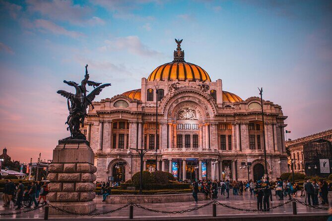 Guided Walking Tour in Mexico City - Key Points