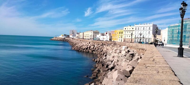 Guided walking tour of Cádiz: stories from a local guide - Why This Tour Stands Out