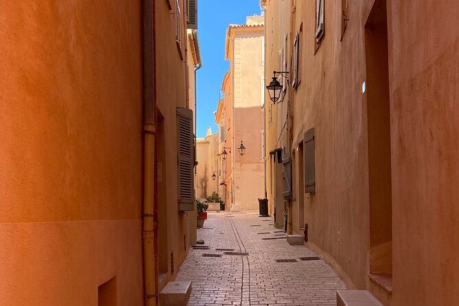 Guided walking tour of Saint Tropez - FAQ