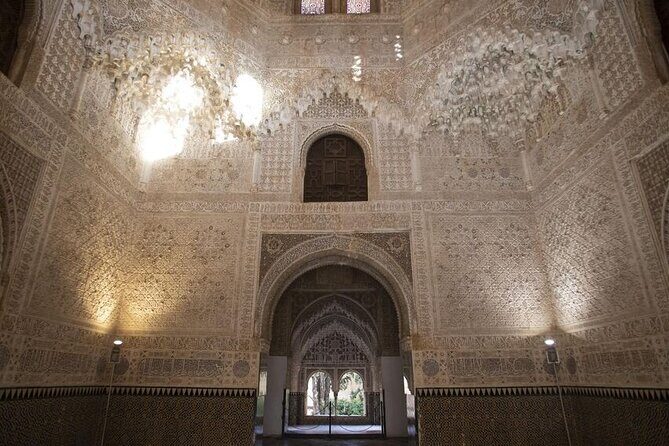Guided Walking Tour of the Alhambra in Granada - Practical Tips for Booking and Visiting