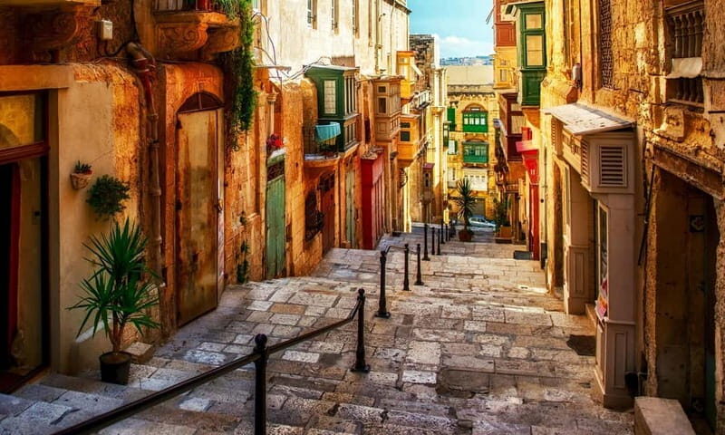 Guided Walking Tour of Valletta with Licenced Guide - Who Should Consider This Tour?