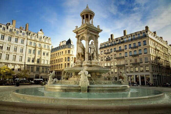 Guided Walking Tour through the streets of Lyon - A Deep Dive into the Lyon Walking Tour