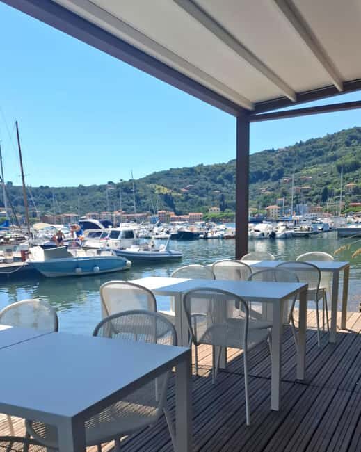 Gulf of Poets: A Creative Tasting of Mussels and Oysters - The Visit to the Mussel Boat