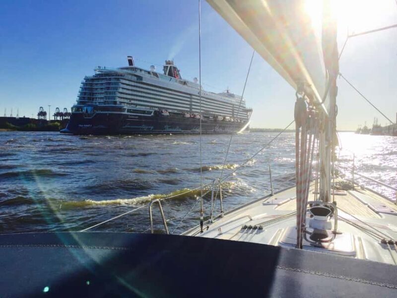 "Hafengeburtstag Hamburg" 2024. Cruise&Sail from/to Wedel - What to Expect When You Book