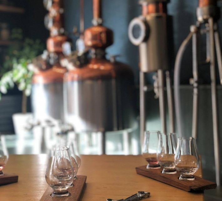 Haggis paired with whisky & gins in 56 North distillery! - Key Points